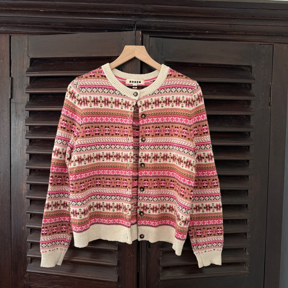 Boden Pink and Cream Patterned Women's Sweater - Picture 2 of 4